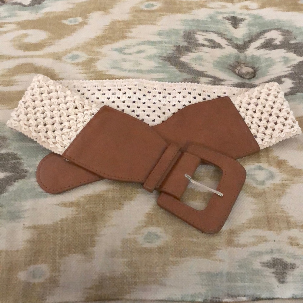 ⭐️ 2 for $10 ⭐️ BUNDLE AND SAVE!! Elastic Crochet Belt